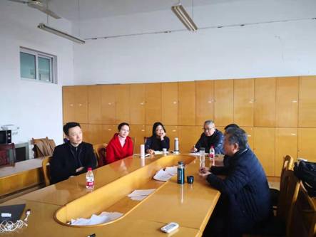 图片包含 室内, 墙壁, 人员, 天花板描述已自动生成